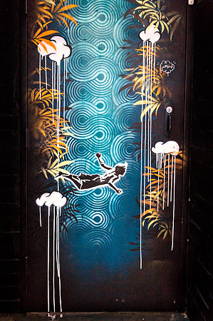 Diving doorway
