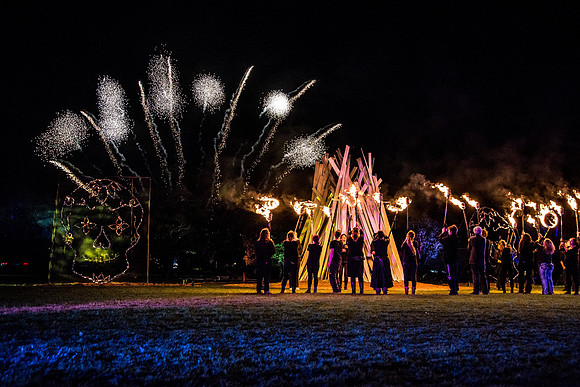 Assembling letters