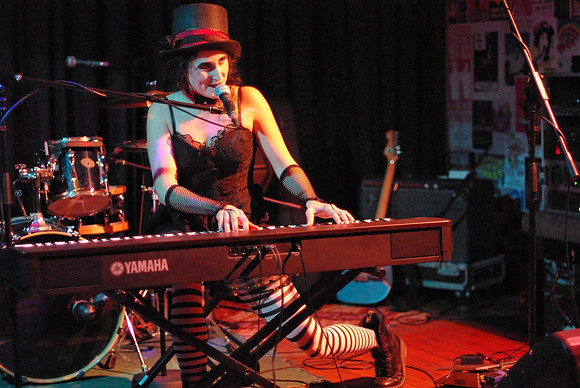 Winsome performers 9